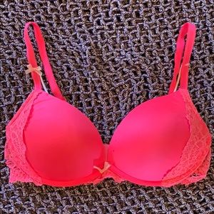 Victoria’s Secret Dream Angels Push Up Bra 36C